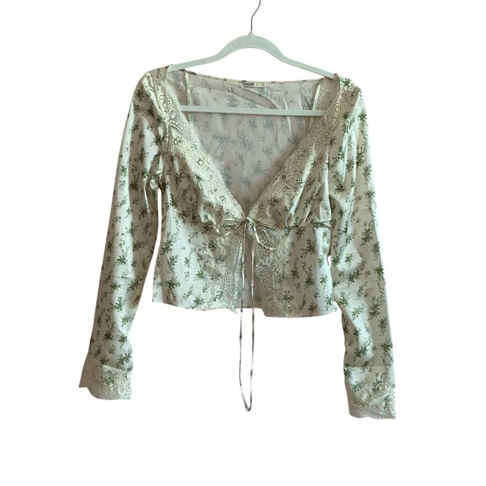 House of CB Romantic Chic Garden Satin Silk Lace Trim Rouleau Tie Front Blouse